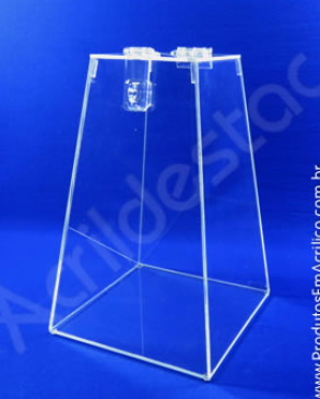 Urna de acrilico Cristal 20 cm alt Piramidal